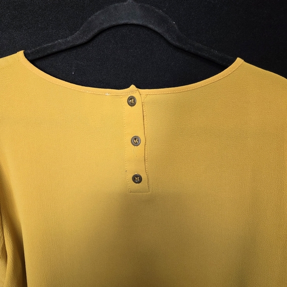 Cupio Womens Flowy Bell Sleeve Top Goldenrod XL - Picture 5 of 9